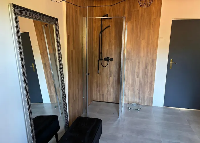 Wielkopolska Szydlowiec شقة *